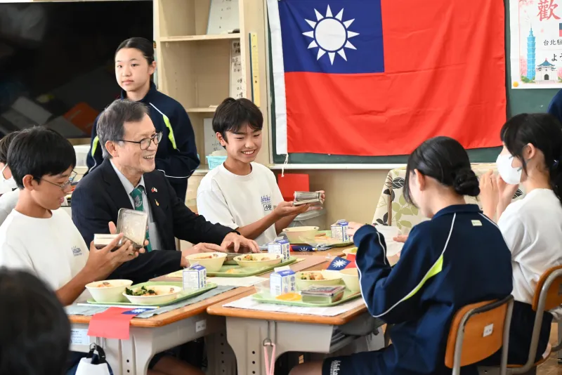 農業部は、日本の自治体と協力し、小中学校などの学校給食で台湾産フルーツを提供する取り組みを継続してきたが、今年は初めて日本の社会福祉団体との連携も実現した。