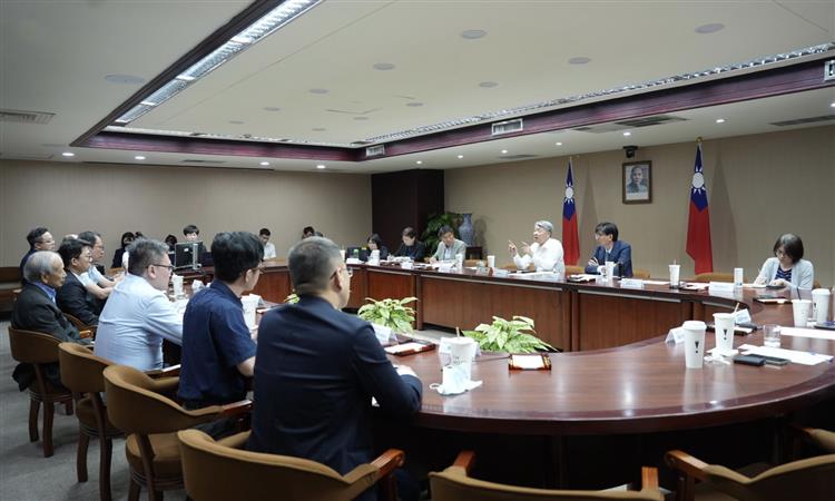 郭部長與卓越中小企業座談，共商關稅及匯率影響因應對策