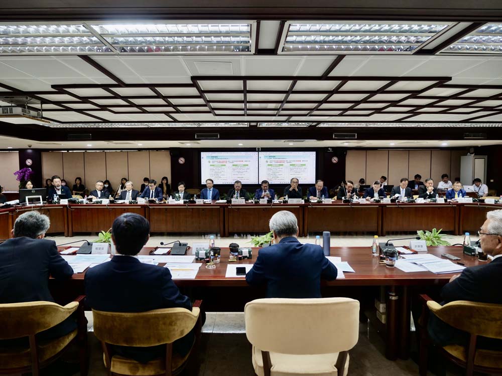 經濟部召開首場經諮會大會 凝聚產業與全球布局共識